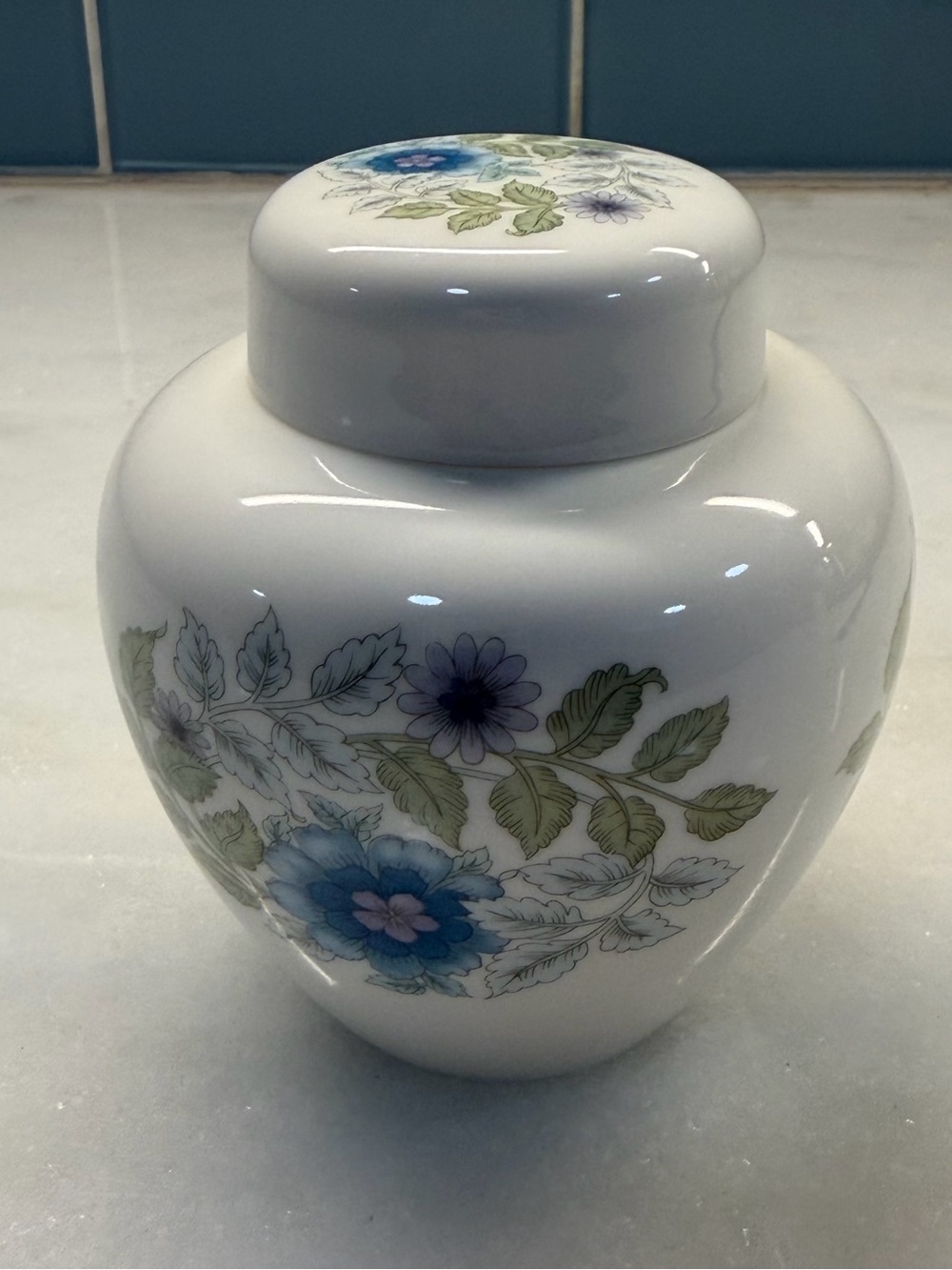 Wedgwood Clementine Bone China Ginger Jar Lidded Vase Floral England 4.25”